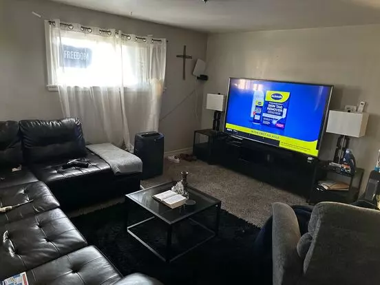 1711 S 92Nd St Apartment for rent in West Allis, WI