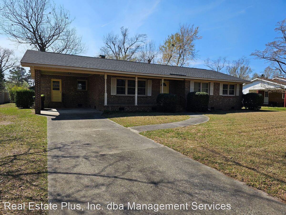 15 Chattawka Dr Havelock, NC House for Rent Rentable