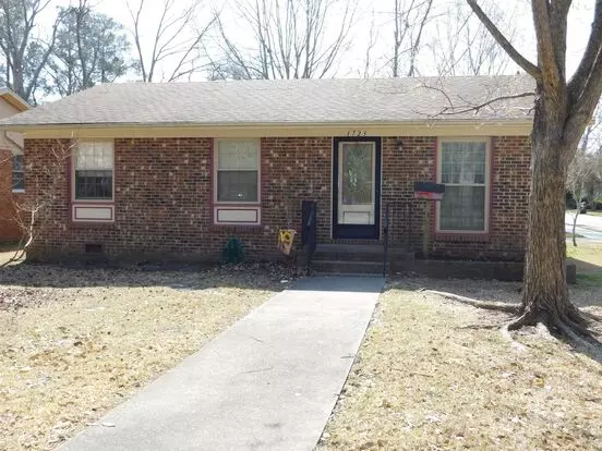 1723 Spencer Avenue - Ghent Historic Subdivision Available Now! Apartment for rent in New Bern, NC