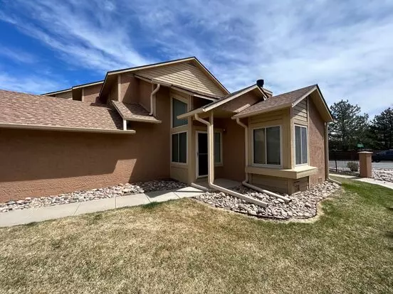 2 Bed/ 1.5 Bath Home Apartment for rent in Colorado Springs, CO 2 Bed/ 1.5 Bath Home Apartment for rent in Colorado Springs, CO