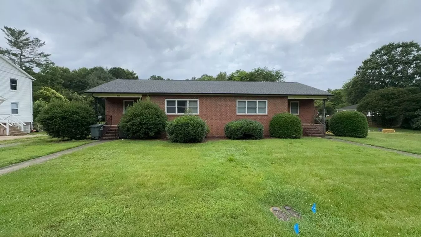 2112 N Stewart Ave House for rent in Newton, NC