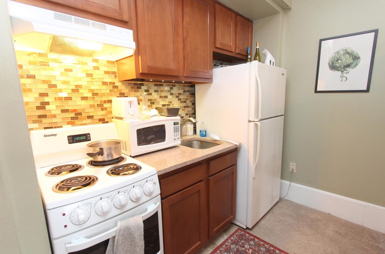 University Place Apartments 300 Melwood Ave Pittsburgh, PA