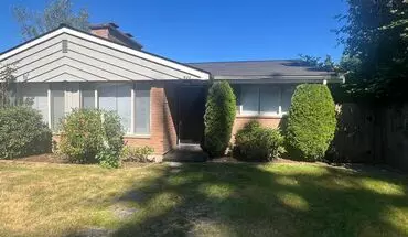 2 of 50 933 and 931 N. 163rd Street Apartment for rent in Shoreline, WA