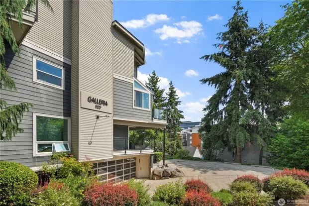2 Bed 3 Bath Condo At Galleria In The Heart Of Kirkland Apartment for rent in Kirkland, WA