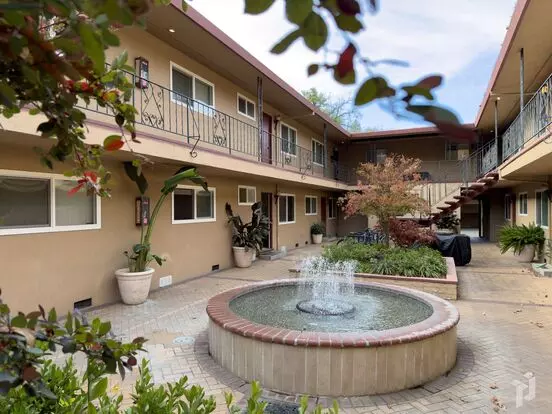 1227 Esplanade Apartment for rent in Chico, CA