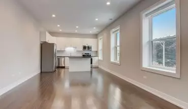 5 of 11 4927 N Claremont Apartment for rent in Chicago, IL