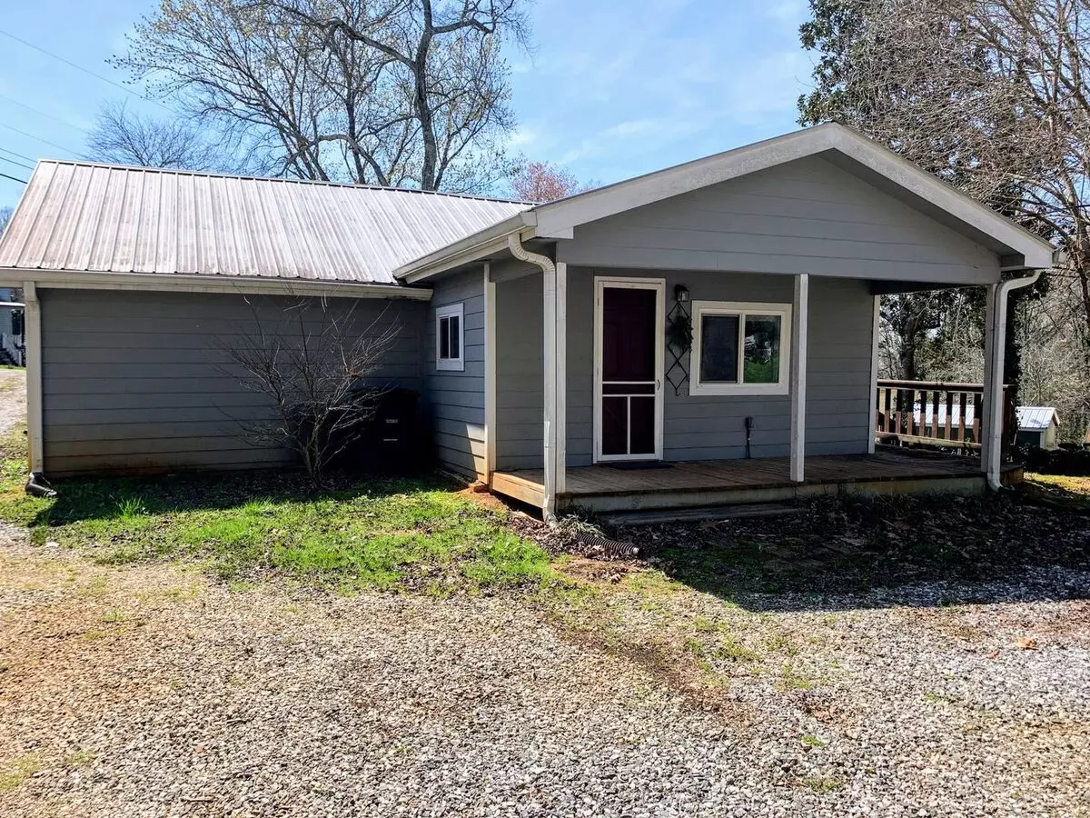 Available May 2025 | 2 Bedroom Bungalow | Short Walk From Piedmont University | Pet Friendly House for rent in Demorest, GA