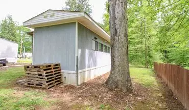 4 of 12 Charming Tiny Home In Peaceful Country Setting House for rent in Muscle Shoals, AL