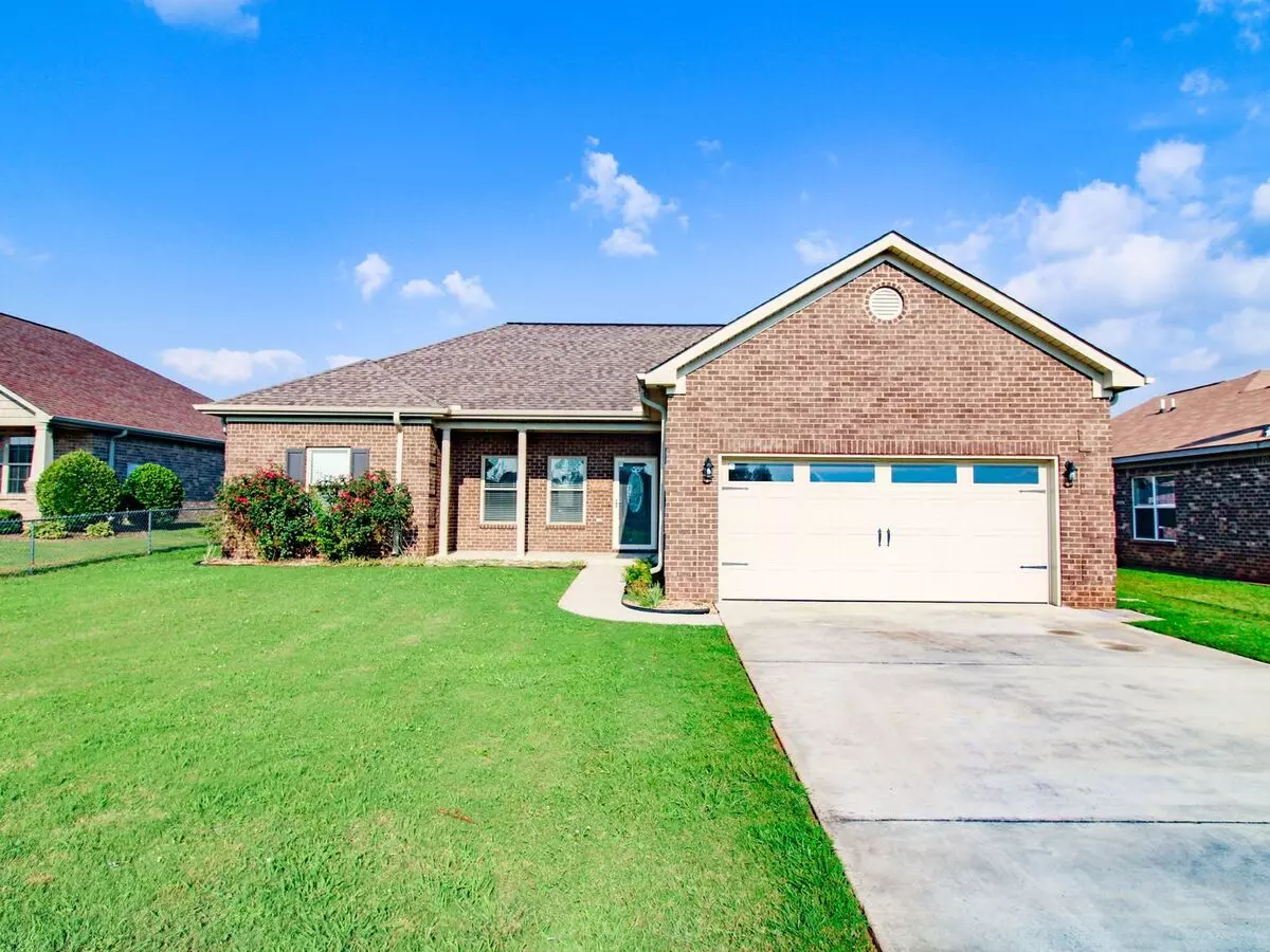 Nice Home With Large Fenced In Backyard! House for rent in Harvest, AL