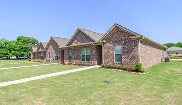 4 of 31 Move In Special - 1st Month Rent Free - Cable, Internet & Lawn Care Included! House for rent in Athens, AL
