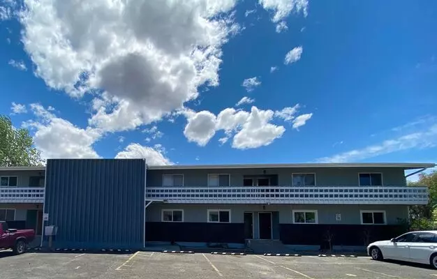 Updated & Spacious River View Apartment Apartment for rent in Pendleton, OR