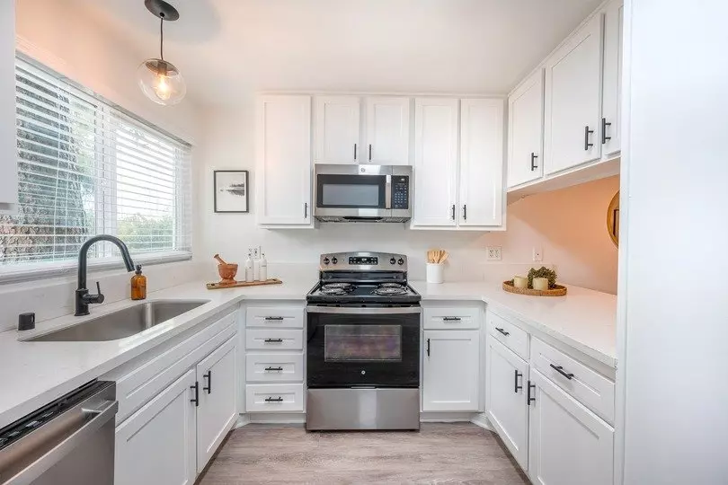 Arrive Thousand Oaks Apartment for rent in Thousand Oaks, CA