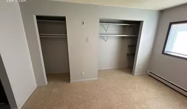 4 of 8 2801 Elaine Dr House for rent in Cedar Rapids, IA