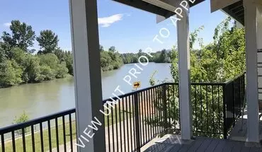 5 of 15 2002 Cherry St Apartment for rent in Ferndale, WA