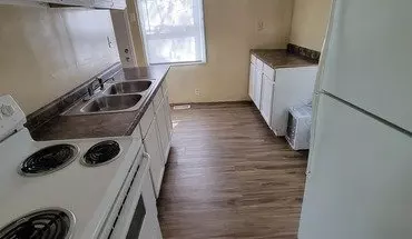 3 of 5 3017 Stuart St House for rent in Indianapolis, IN