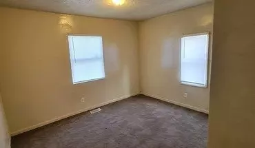 4 of 5 3017 Stuart St House for rent in Indianapolis, IN