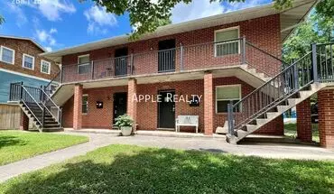 5 of 15 1406 W Markham Ave House for rent in Durham, NC