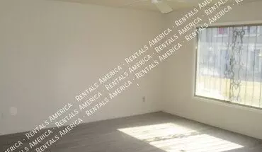 4 of 26 2645 W Highland Ave House for rent in Phoenix, AZ