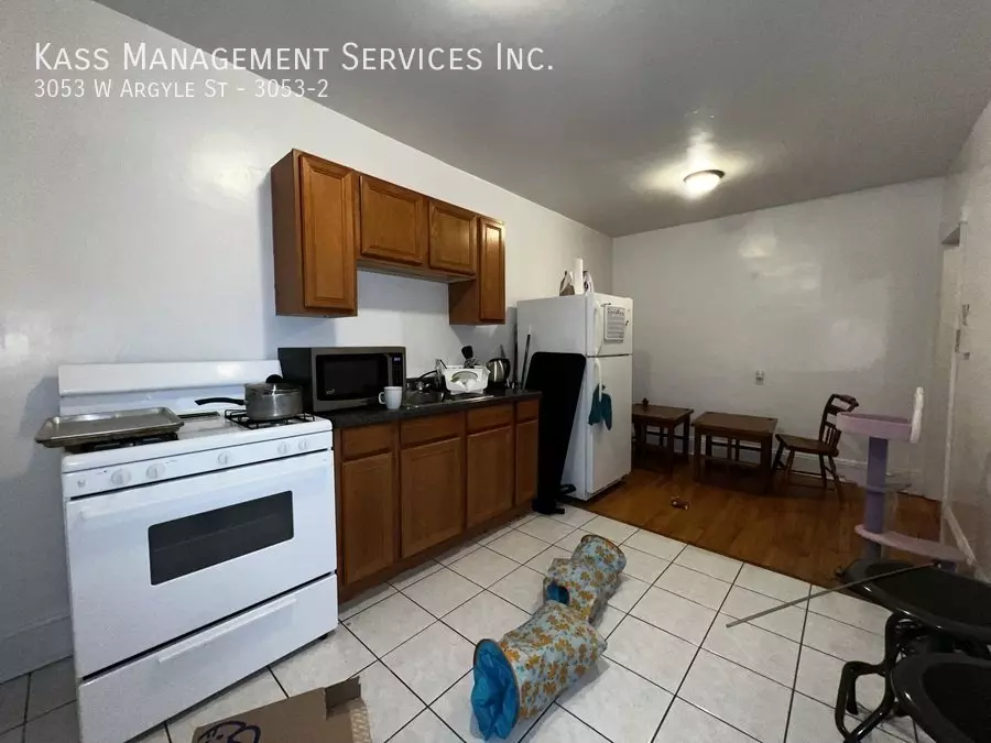 3053 W Argyle St Apartment for rent in Chicago, IL