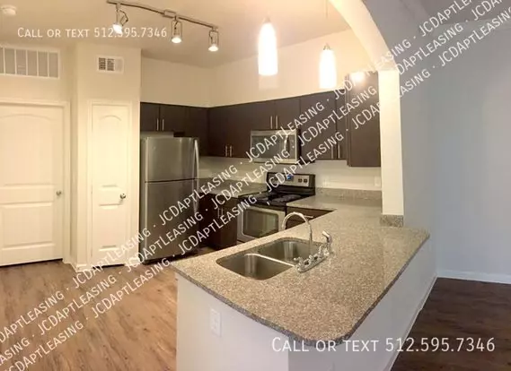1701 Oak Hill Lane Apartment for rent in Austin, TX 1701 Oak Hill Lane Apartment for rent in Austin, TX