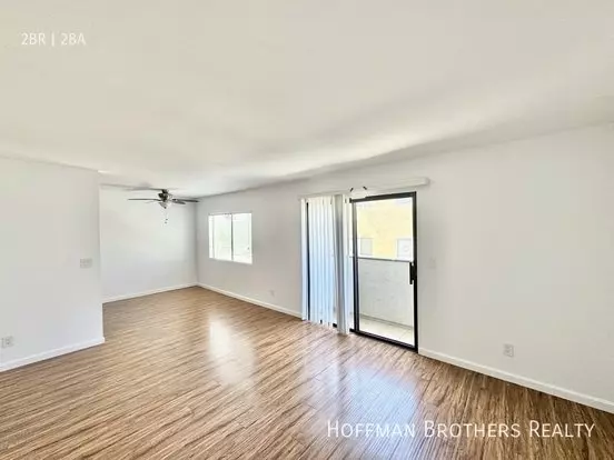 10206 Independence Ave Apartment for rent in Chatsworth, CA