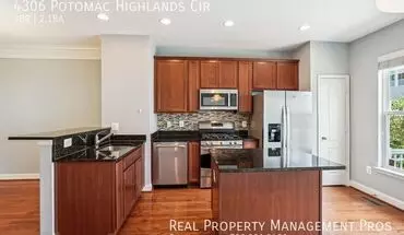 5 of 27 4306 Potomac Highlands Cir House for rent in Triangle, VA
