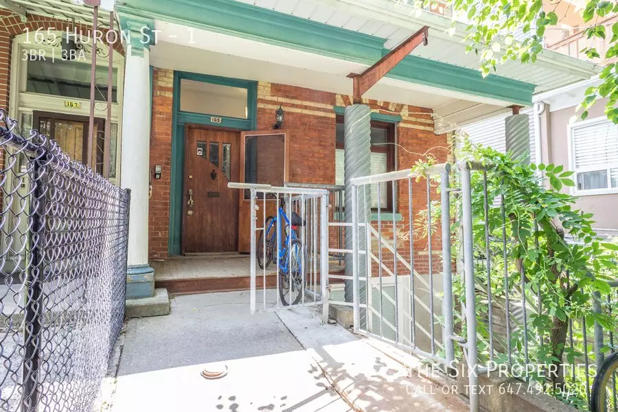 165 Huron St Apartment for rent in Toronto, ON