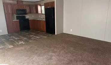 4 of 9 2319 Cascade St Apartment for rent in Flint, MI