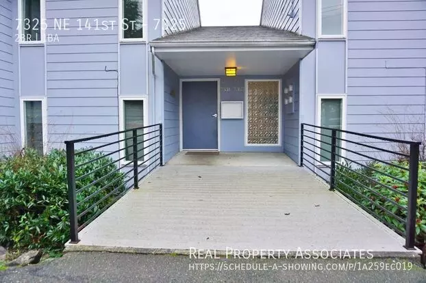 7325 NE 141St St Apartment for rent in Kirkland, WA