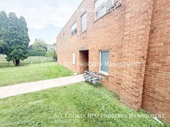 2116 Market Ave Apartment for rent in Canton, OH