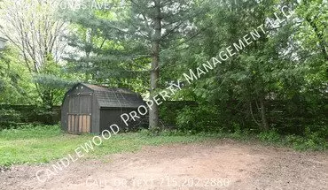 4 of 24 1948 Strongs Ave Apartment for rent in Stevens Point, WI
