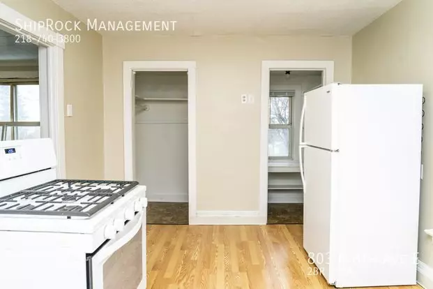 803 N 8Th Ave Apartment for rent in Duluth, MN