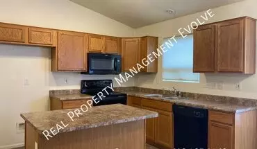 3 of 17 11014 W Wilshire Dr House for rent in Avondale, AZ