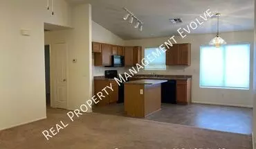 4 of 17 11014 W Wilshire Dr House for rent in Avondale, AZ
