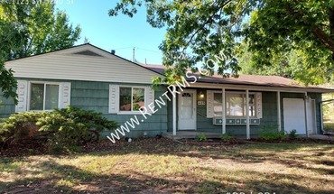1123 SW 32Nd St Apartment for rent in Topeka, KS