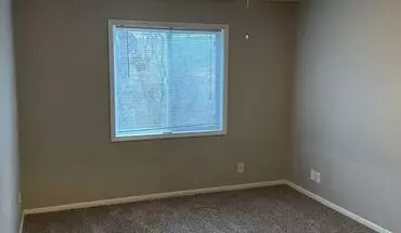 5 of 8 630 N 9Th St Apartment for rent in Carlisle, IA