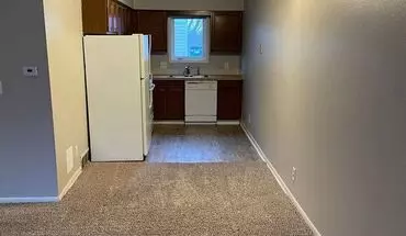 3 of 8 630 N 9Th St Apartment for rent in Carlisle, IA