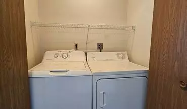 5 of 11 125 E Boyson RD House for rent in Hiawatha, IA