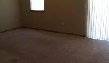 2 of 8 902 NE Deer Creek Dr House for rent in Grain Valley, MO