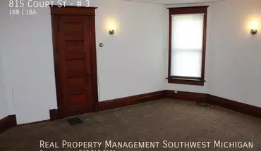 3 of 9 815 Court St Apartment for rent in St Joseph, MI