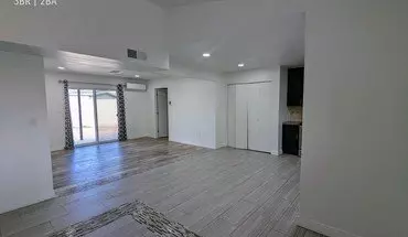 5 of 14 10526 W Devonshire Ave House for rent in Phoenix, AZ