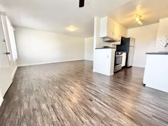 5640 S Ln Apartment for rent in Los Angeles, CA