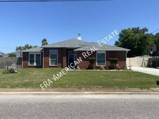 7226 Zoe Cir Apartment for rent in Navarre, FL