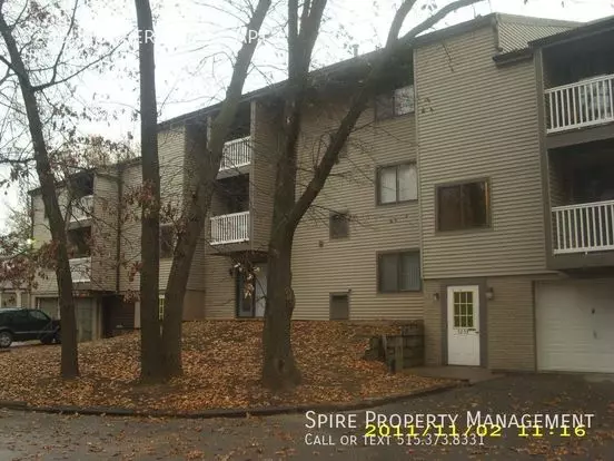 3235 Pioneer Ave Apartment for rent in Cedar Rapids, IA