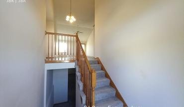 509 Andypaul Ct Apartment for rent in Raymore, MO