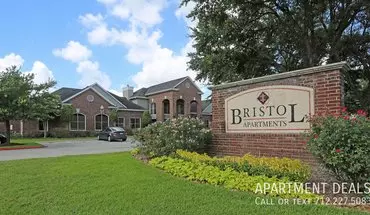 Woodcreek Hollister Apartments 5800 Hollister Houston, TX