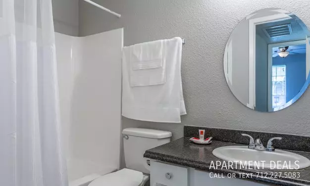 6 Garland @ Shadow Park Apartment for rent in Lake Jackson, TX