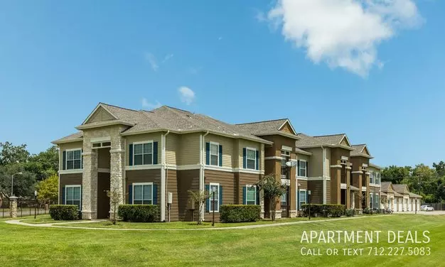 520 That Way Apartment for rent in Lake Jackson, TX