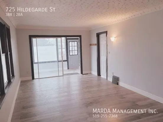 725 Hildegarde St Apartment for rent in Windsor, ON