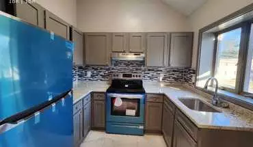 2 of 36 40 West St Apartment for rent in Vernon, CT